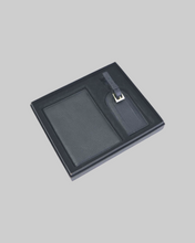 Load image into Gallery viewer, Eleanor Luggage Tag + Passport Holder Black