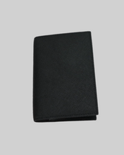Load image into Gallery viewer, Eleanor Luggage Tag + Passport Holder Black
